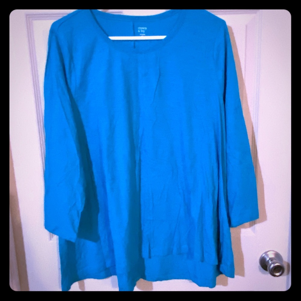 NWT- Crown & Ivy Women’s long sleeve tee